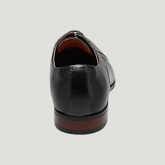 Mens Florsheim Postino Cap Ox in Black Leather. 15149 001 main image 4